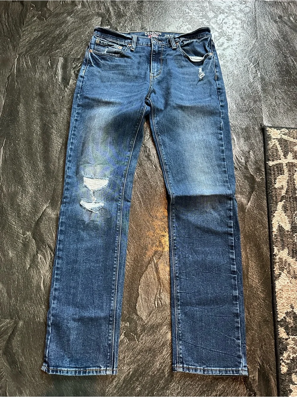 Denizen from Levi's Men's Medium Blue Slim Leg Jeans